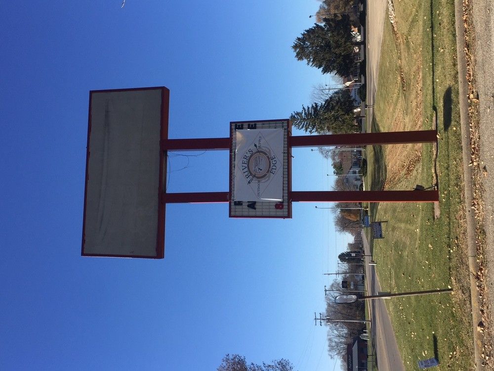 CANTON, IL - STRONG INCOME PRODUCER: 1611 E Chestnut St, Canton, IL 61520